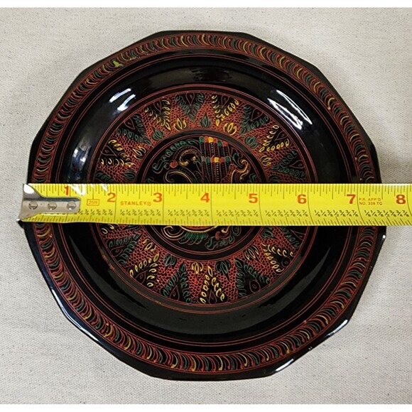 Vintage Hand-Painted 12-Sided Folk Art Wood Plates – Set of 4 (1970s–1980s) - Picture 13 of 14